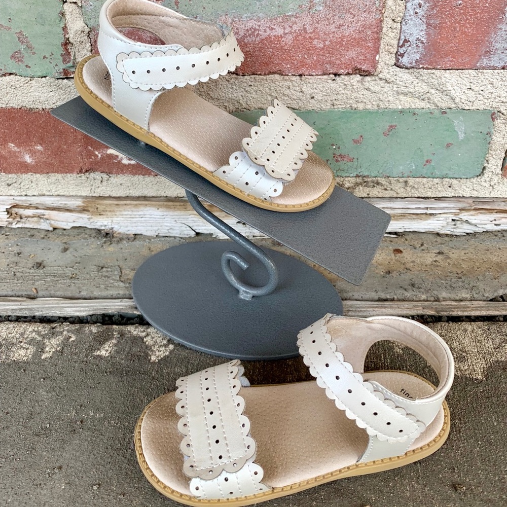 Livie & Luca Size 12 Posey White Sandals